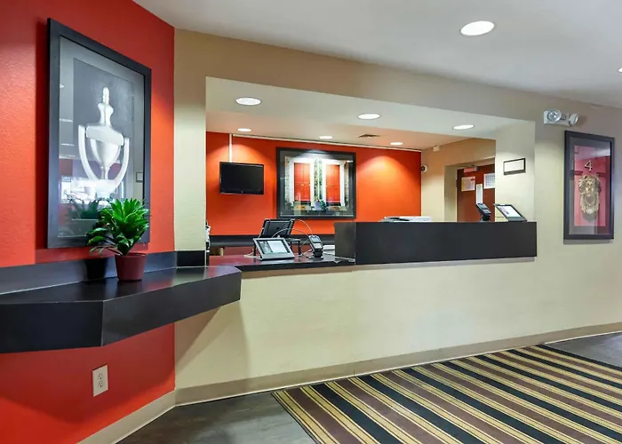 Extended America - Chicago - 2* Skokie