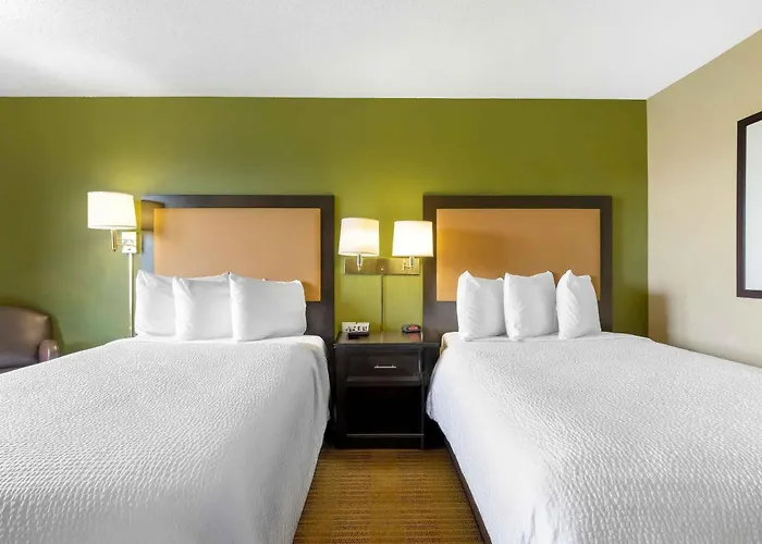 Extended America - Chicago - 2* Skokie