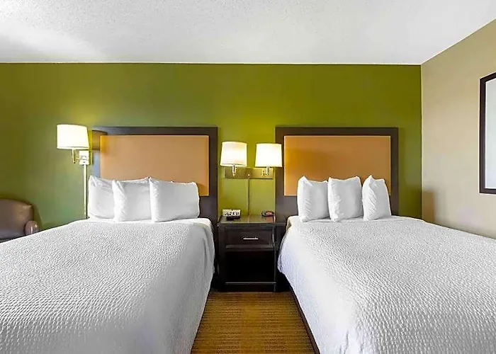Extended America - Chicago - 2* Skokie
